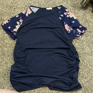 Maternity top with floral sleeves